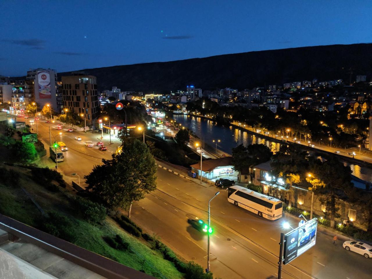 Avlabari Terrace Rooms Tbilisi Exterior foto